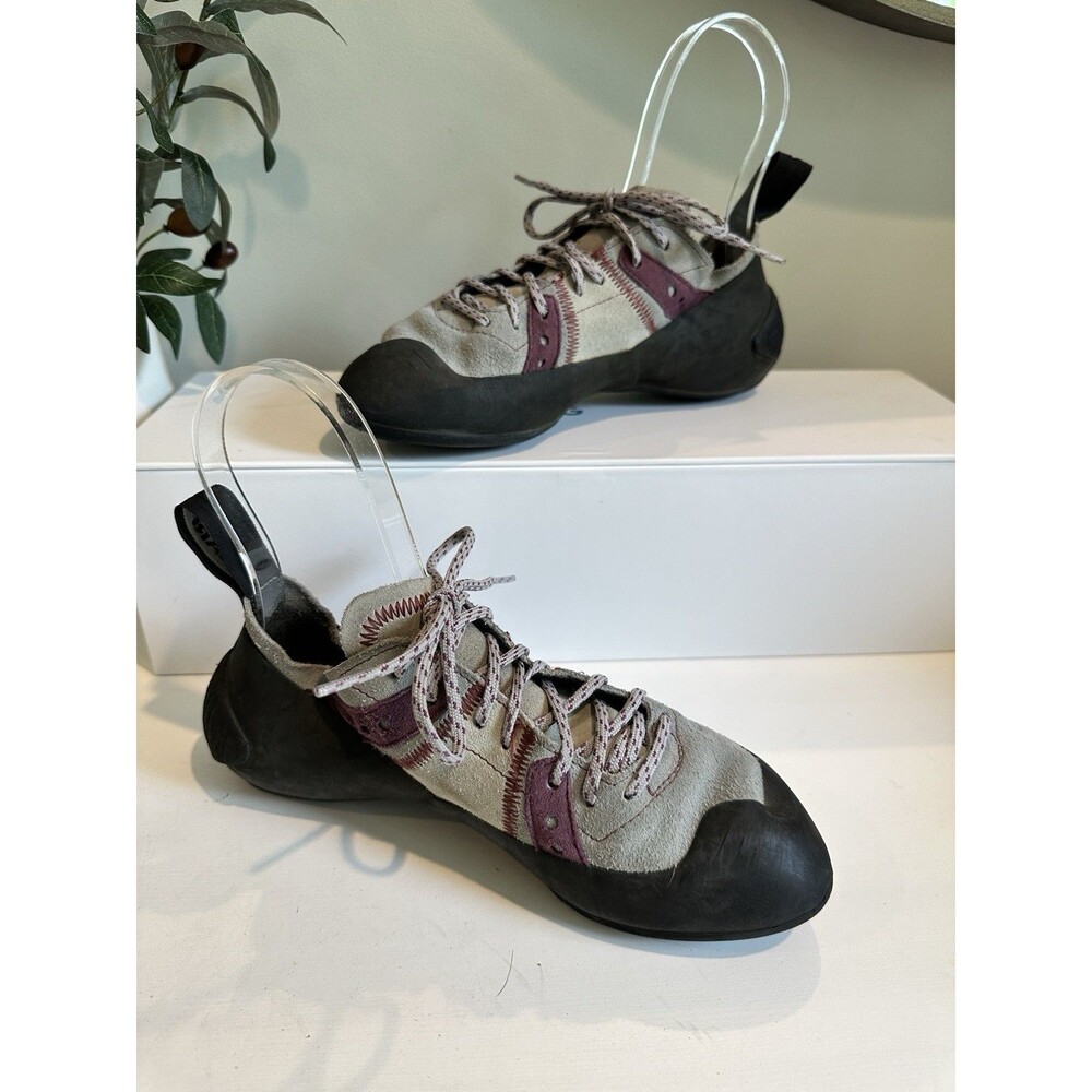 Scarpa Techno X Rock Climbing Shoes Gray Burgundy Lace-Up Women's US 7 / EU 38